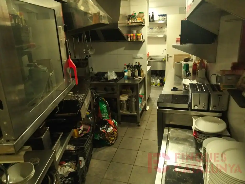 Locale commerciale in cessione a Calle Puigmal, imagen 18