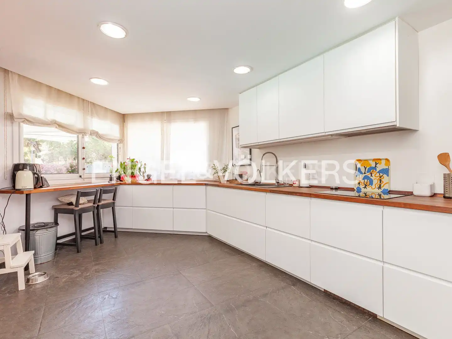 Kitchen of Houses for sale in Sant Cugat del Vallès  with Air Conditioner, Heating and Private garden
