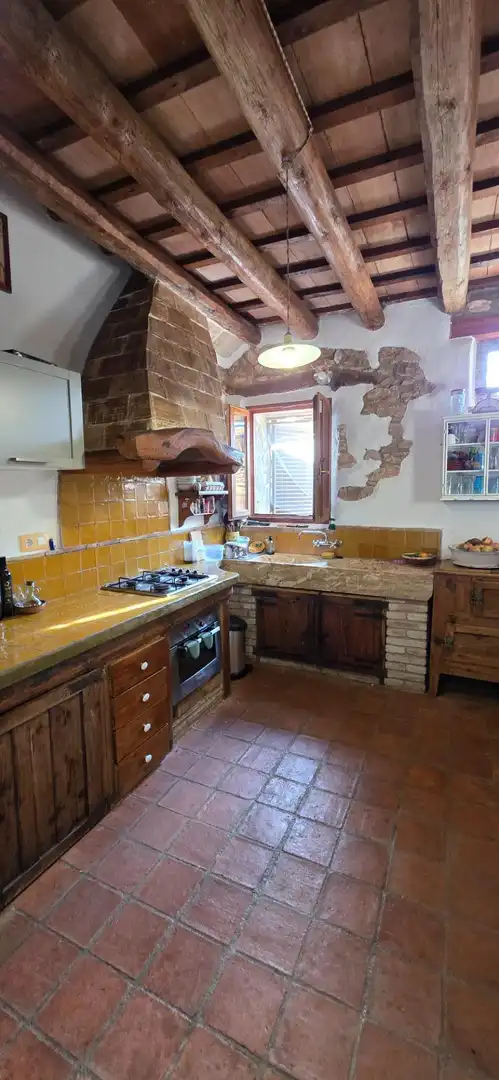 Cuina de Casa o xalet en venda en La Riera de Gaià amb Calefacció i Traster