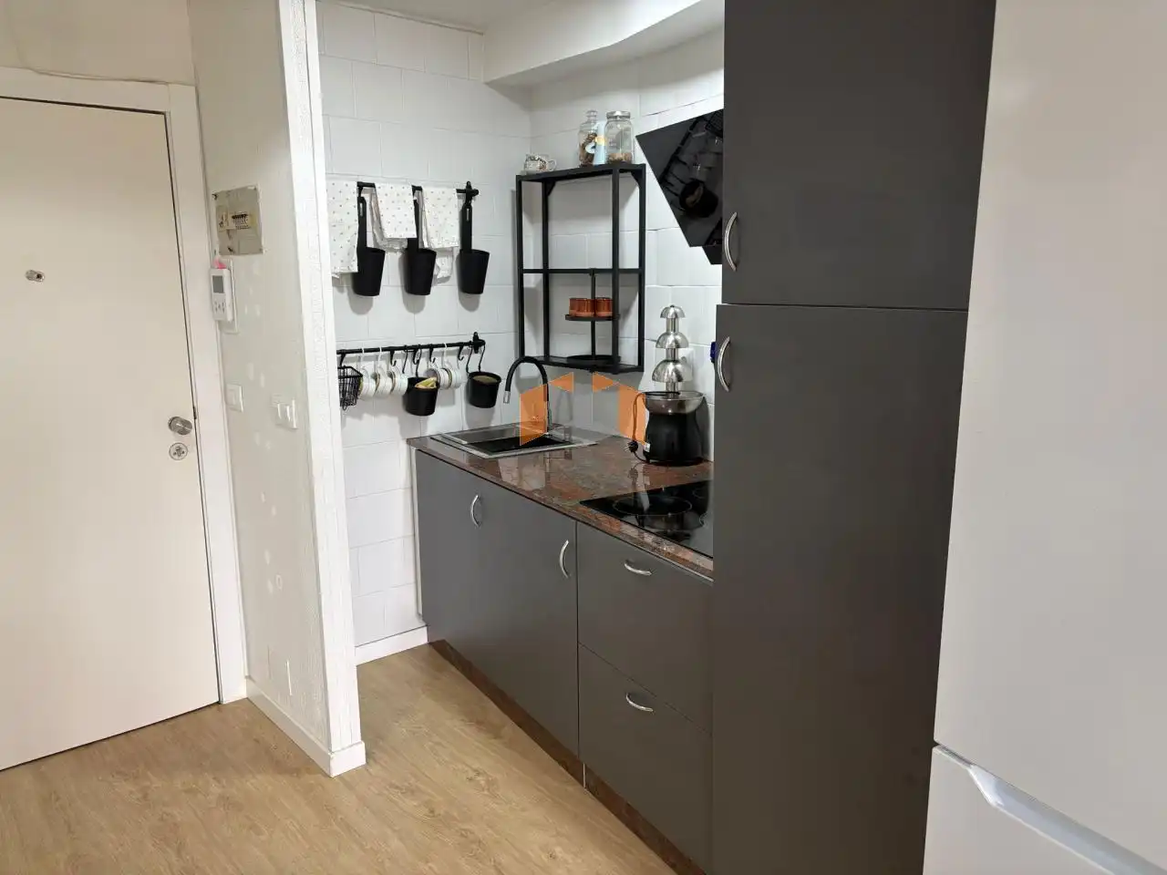 Cuina de Estudi en venda en Vigo  amb Calefacció i Parquet