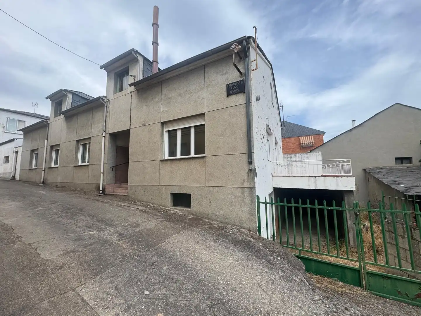 Vista exterior de Finca rústica en venta en Congosto con Jardín privado y Terraza