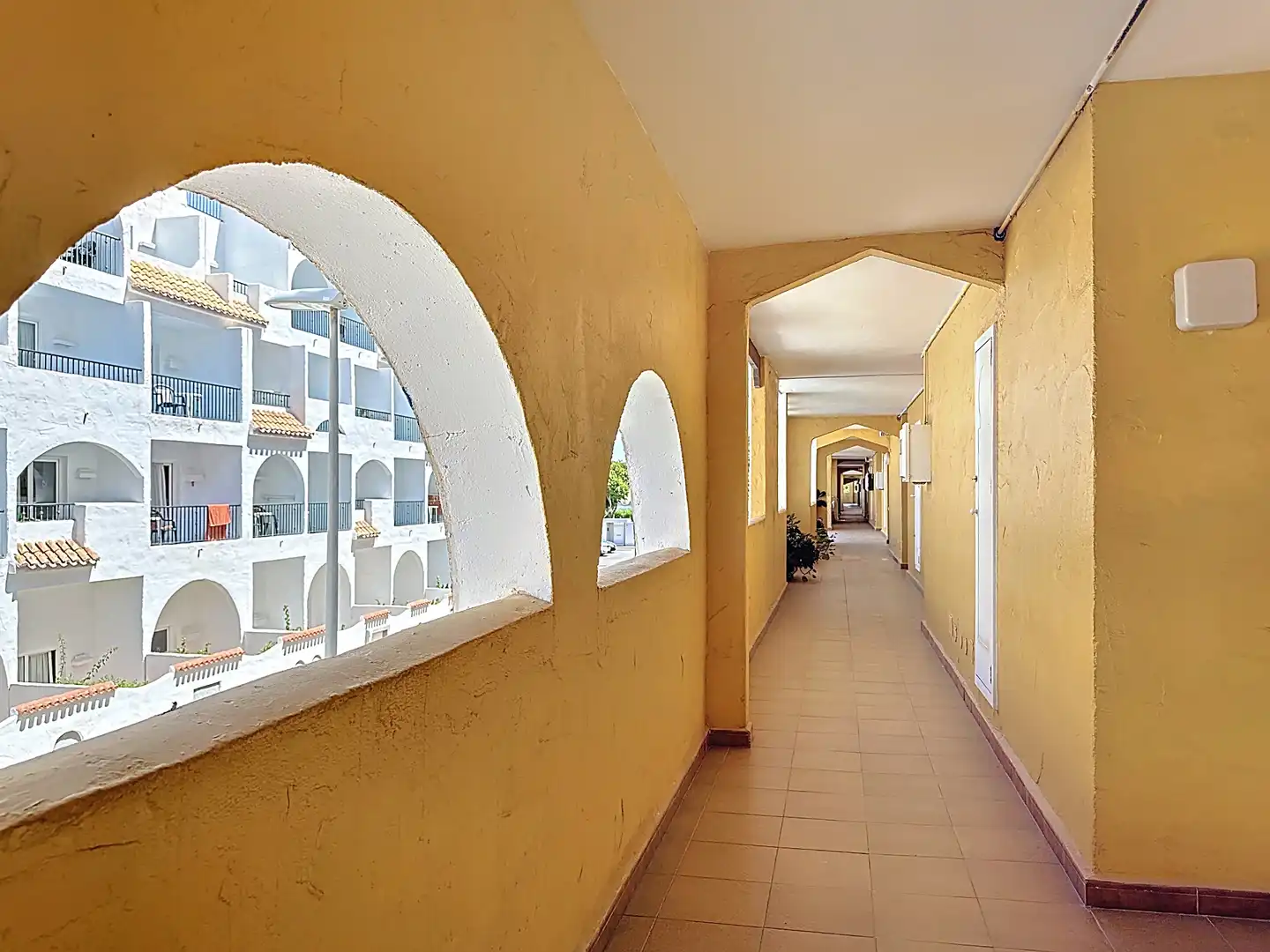 Apartamento en venta en Roquetas de Mar con Jardín privado, Terraza y Amueblado