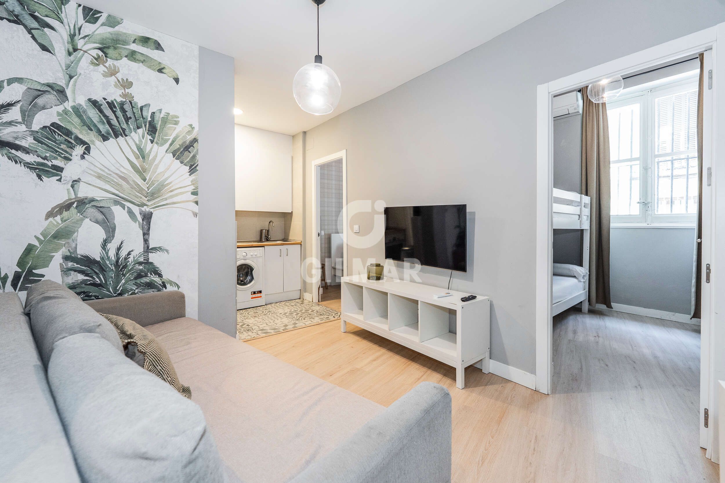 Living room of Flat for sale in  Madrid Capital  with Heating