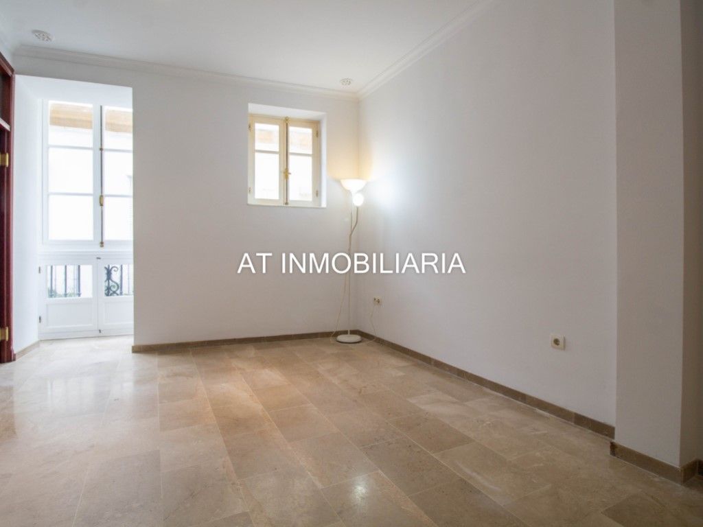 Flat for sale in  Cádiz Capital