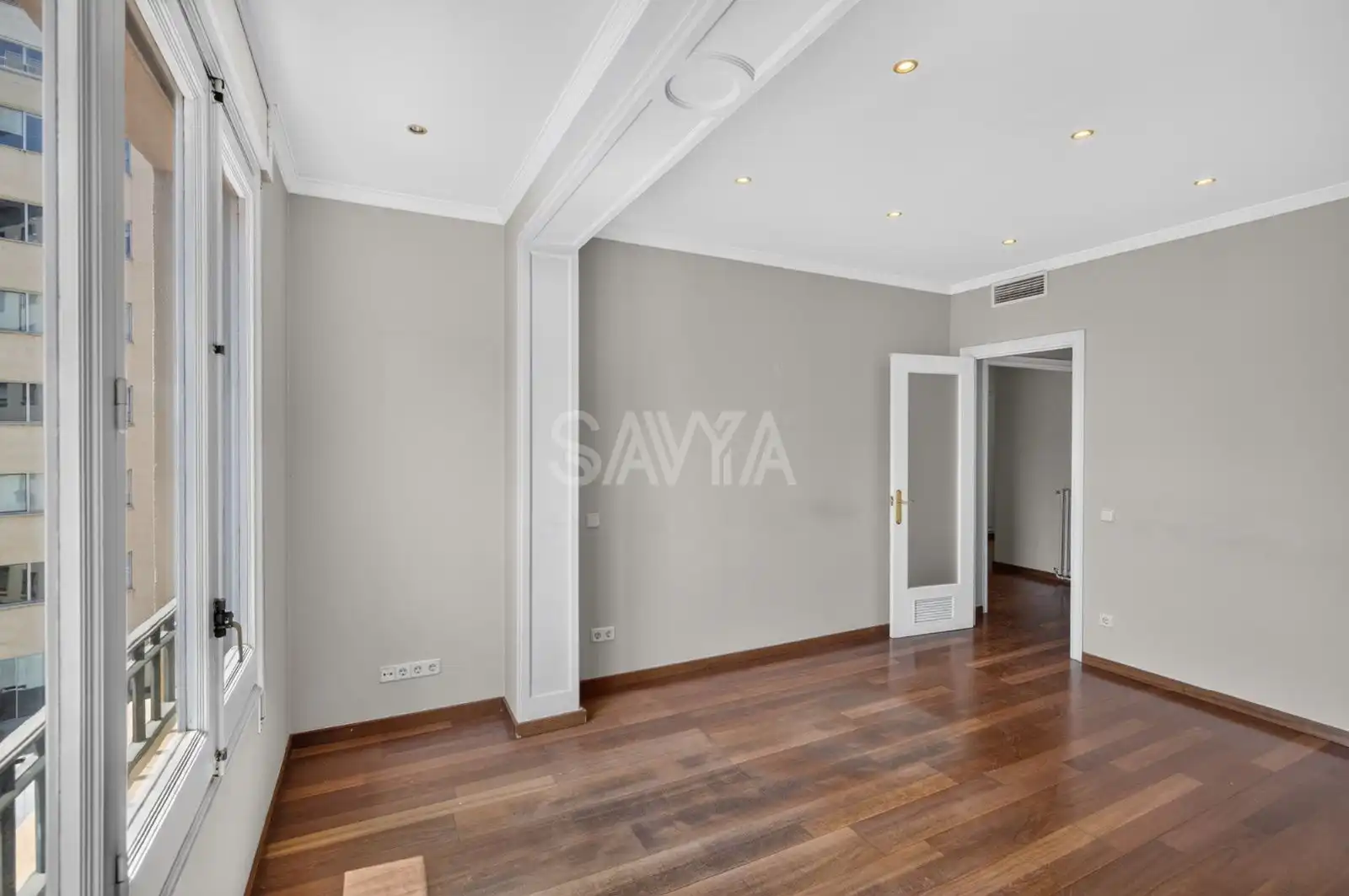 Sala de estar de Piso en venta en Barcelona con Calefacción y Trastero