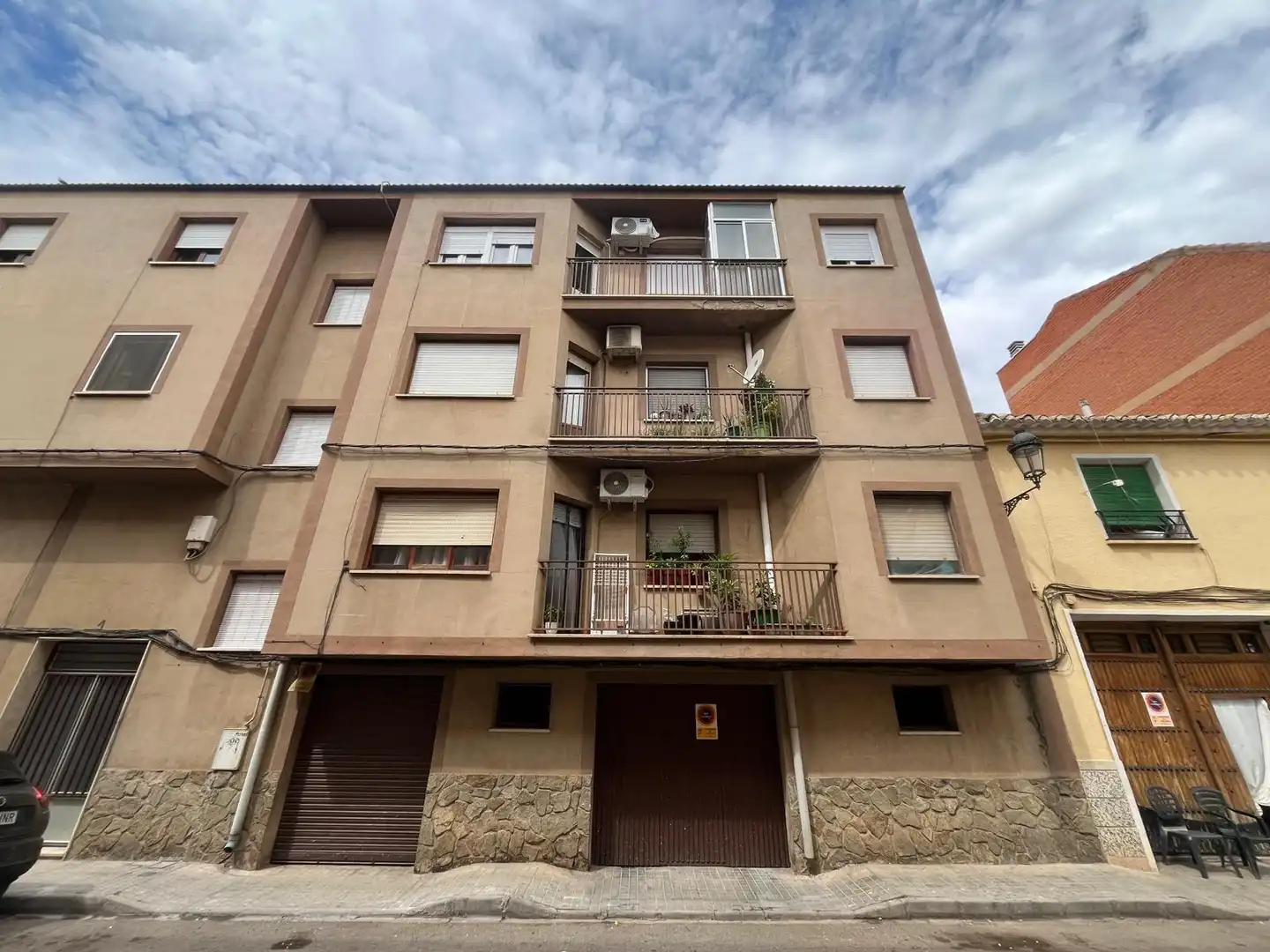 Exterior view of Flat for sale in Tomelloso  with Air Conditioner, Furnished and Balcony