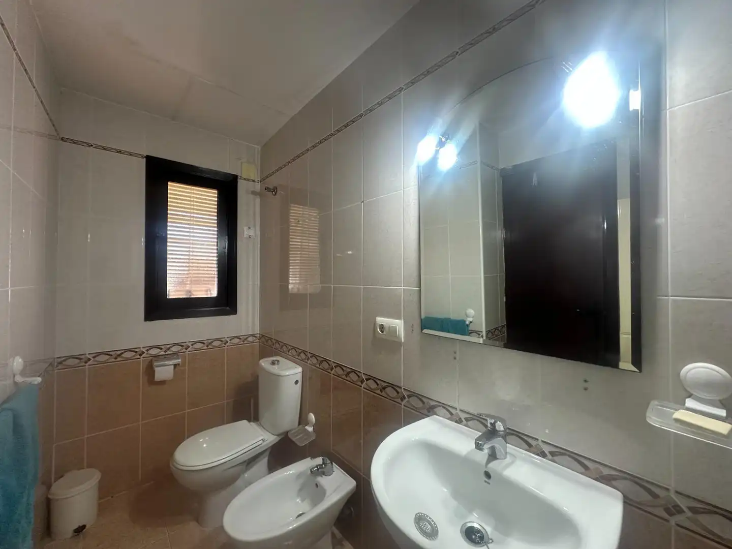 Badezimmer von Wohnung zum Verkauf in Cartagena mit Klimaanlage, Privatgarten und Möbliert