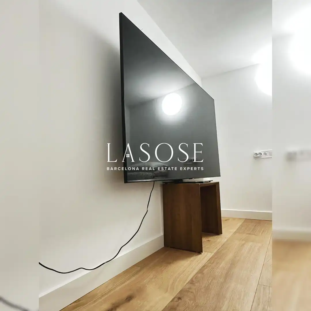 Living room of Flat for rent in L'Hospitalet de Llobregat  with Furnished and Balcony