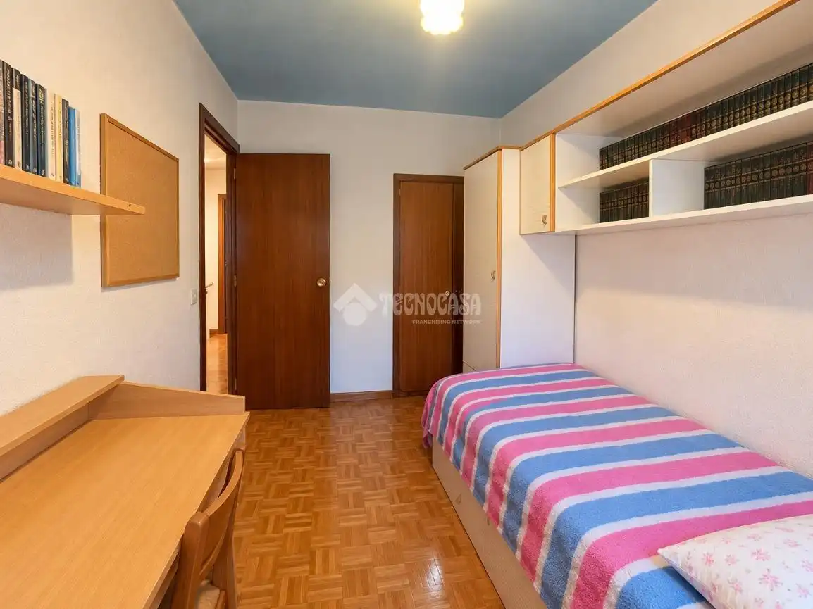 Casa pareada con jardín en venta en Casco Antiguo, imagen 25