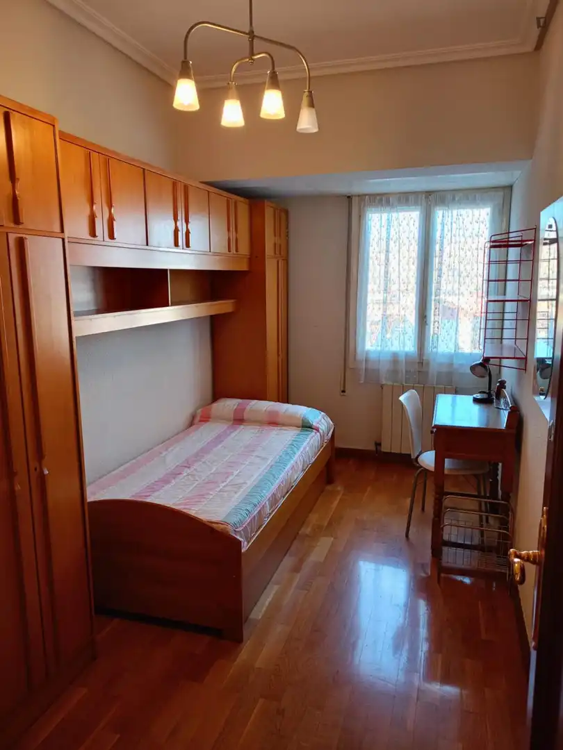 Zimmer in San Millán - Ayuntamiento