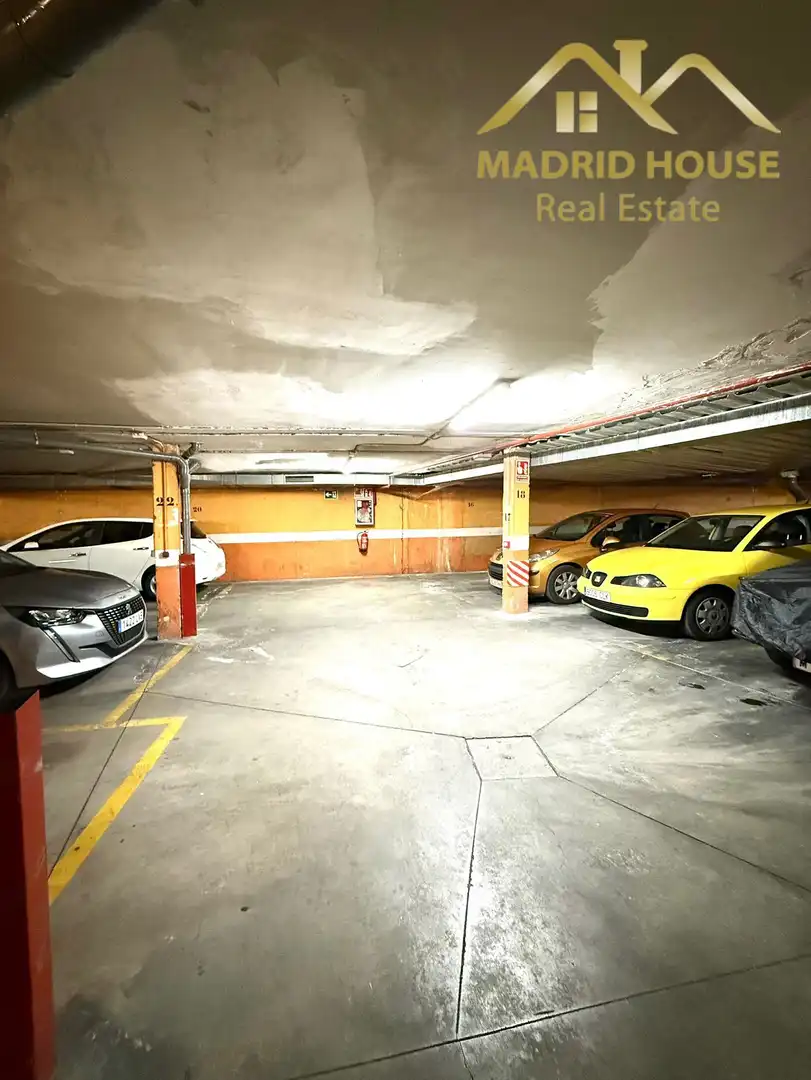 Garage zum Verkauf in catalina suarez, Adelfas