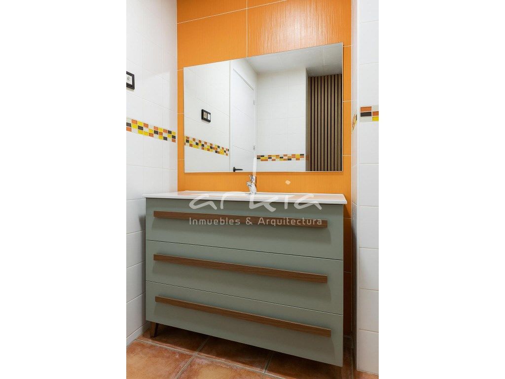 Baño de Planta baja en venta en  Valencia Capital