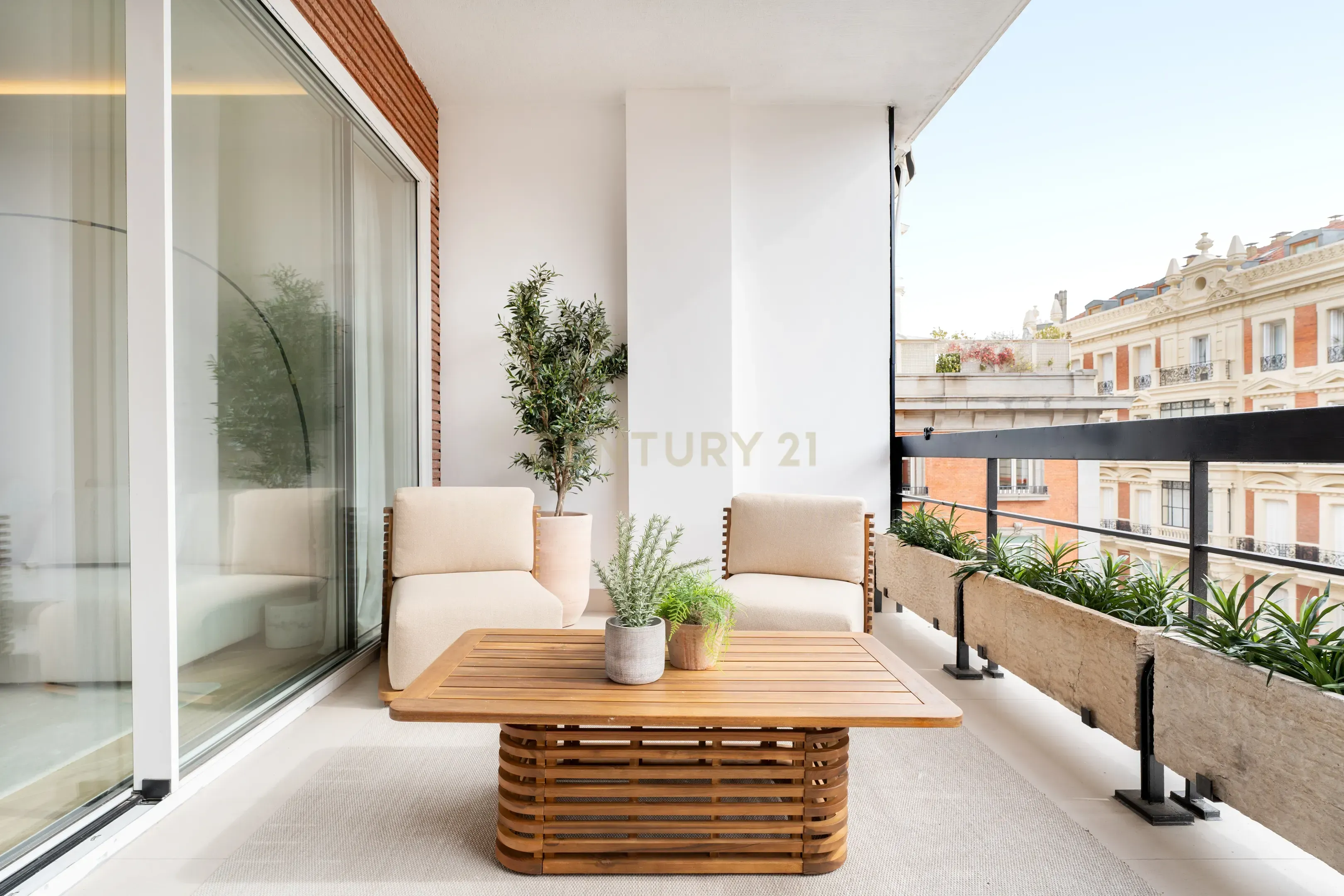 Terrace of Apartment for sale in  Madrid Capital  with Air Conditioner, Storage room and Oven