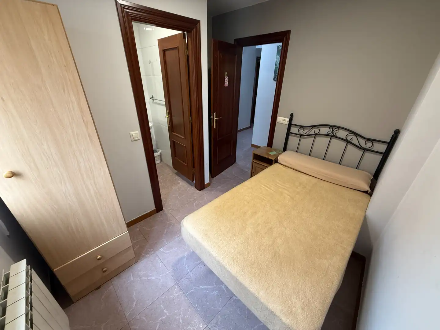 Dormitori de Edifici en venda en Siero amb Alarma