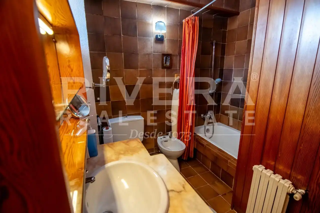 Baño de Casa o chalet en venta en Vigo  con Calefacción, Jardín privado y Terraza