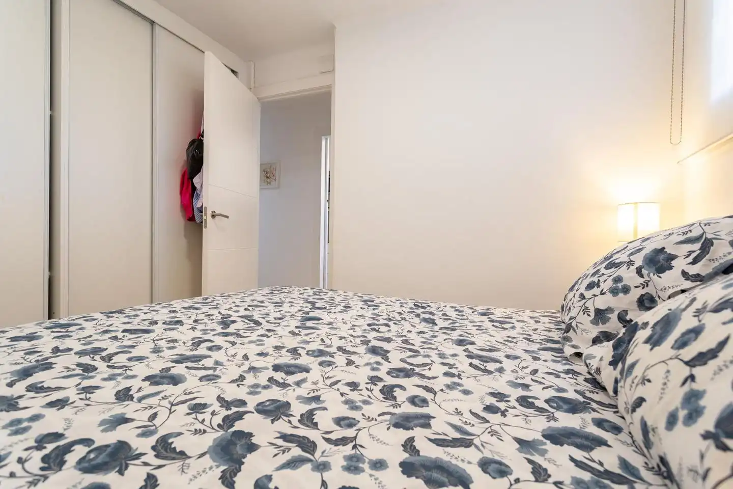 Bedroom of Flat for rent in Bilbao   with Air Conditioner, Terrace and Furnished