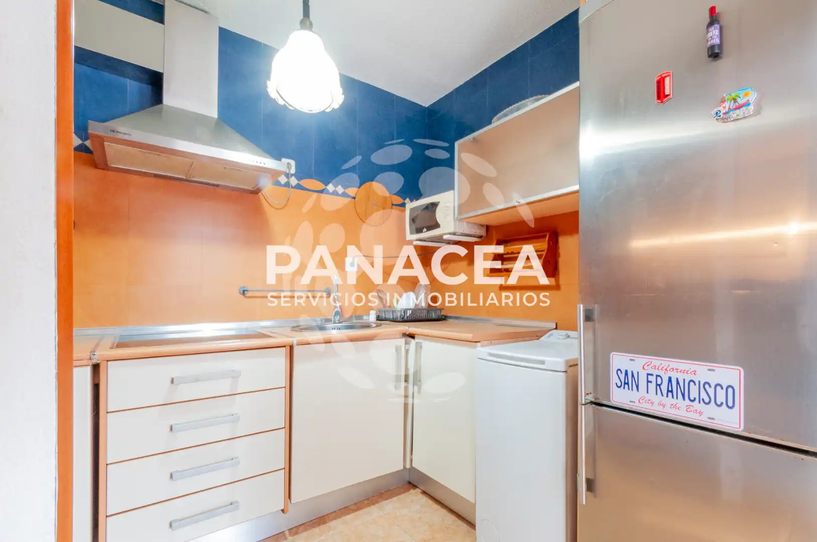 Kitchen of Flat for sale in Almería  with Furnished, Washing machine and Microwave