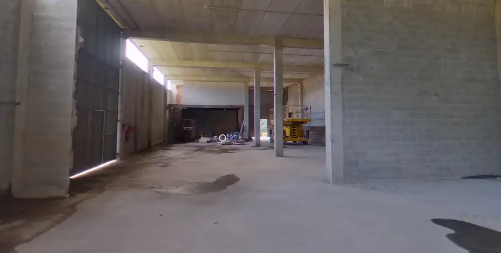 Nau industrial en venda en Negreira
