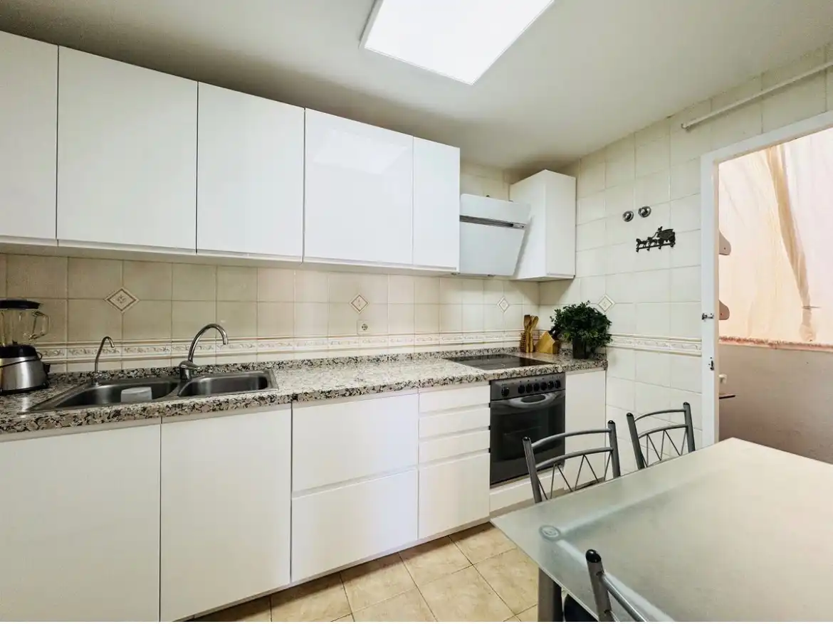 Piso con piscina en venta en San Luis de Sabinillas, imagen 6