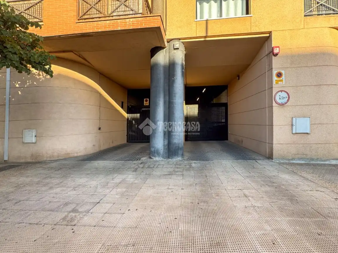 Aparcament de Garatge en venda en Granada