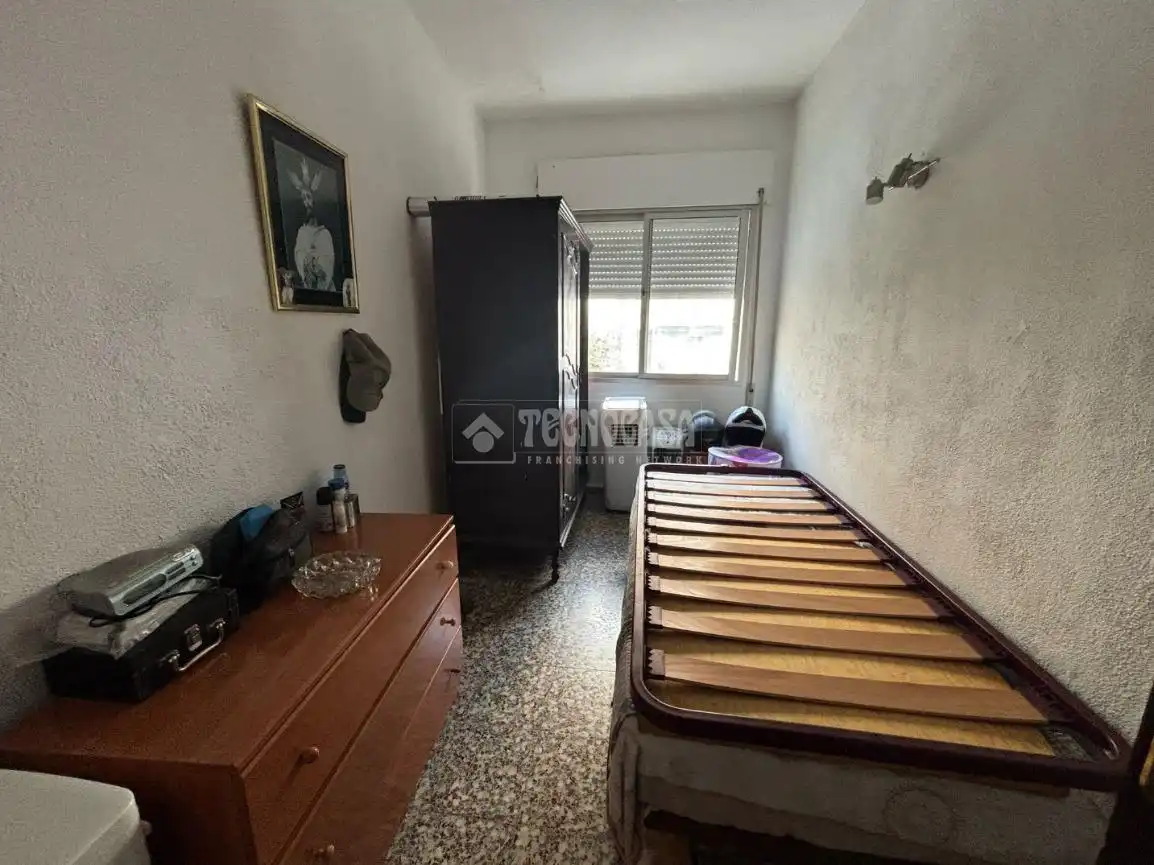Casa adosada en venda a C. Serrano Parres, Barrio de Ciudad Jardín