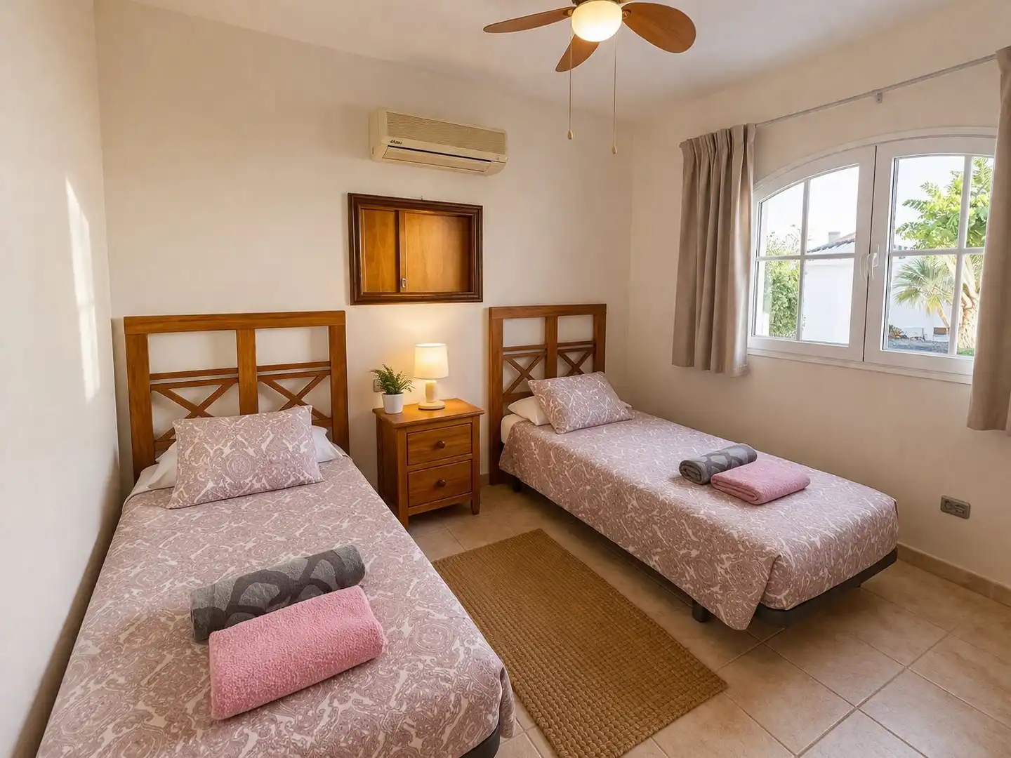 Habitación de Casa o chalet en venta en Antigua con Aire acondicionado, Calefacción y Jardín privado
