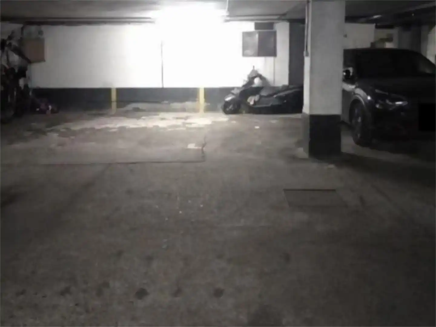 Parking of Garage for rent in Casco Antiguo