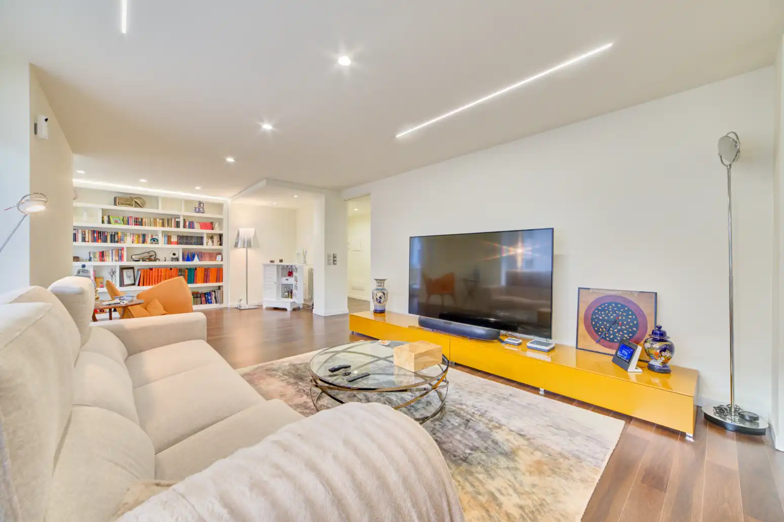 Sala de estar de Piso en venta en  Pamplona / Iruña con Calefacción, Terraza y Trastero