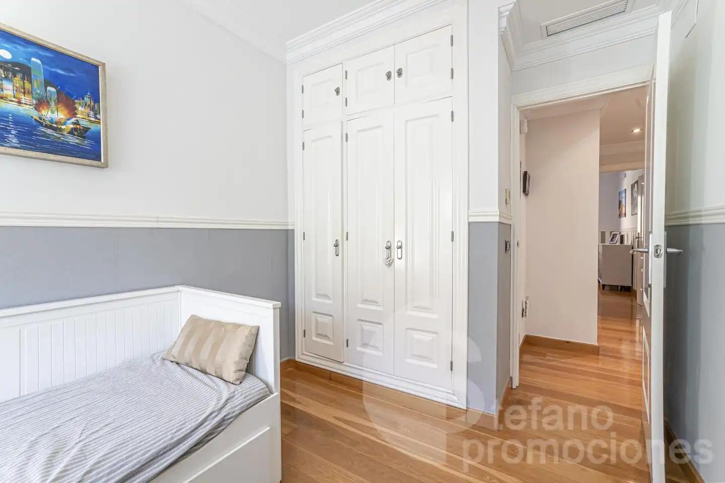 Dormitori de Casa o xalet en venda en Málaga amb Aire condicionat, Jardí privat i Parquet
