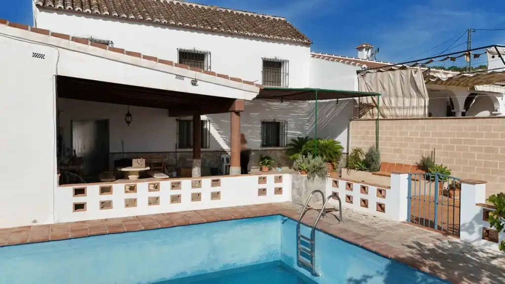 Vivienda con piscina en venta en Coín, imagen 2