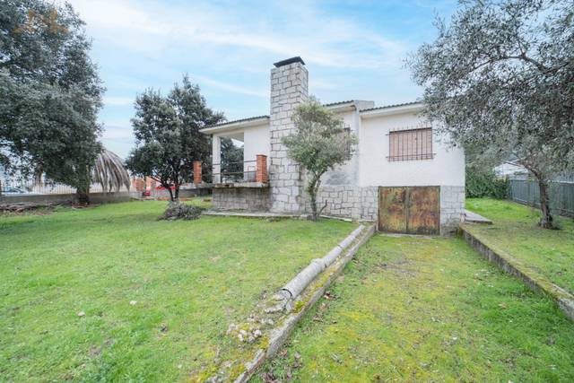 Casa-chalet en Venta en Calalberche