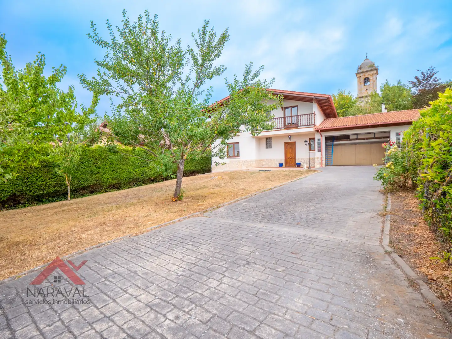 Vista exterior de Casa o xalet en venda en Zigoitia amb Calefacció, Jardí privat i Parquet