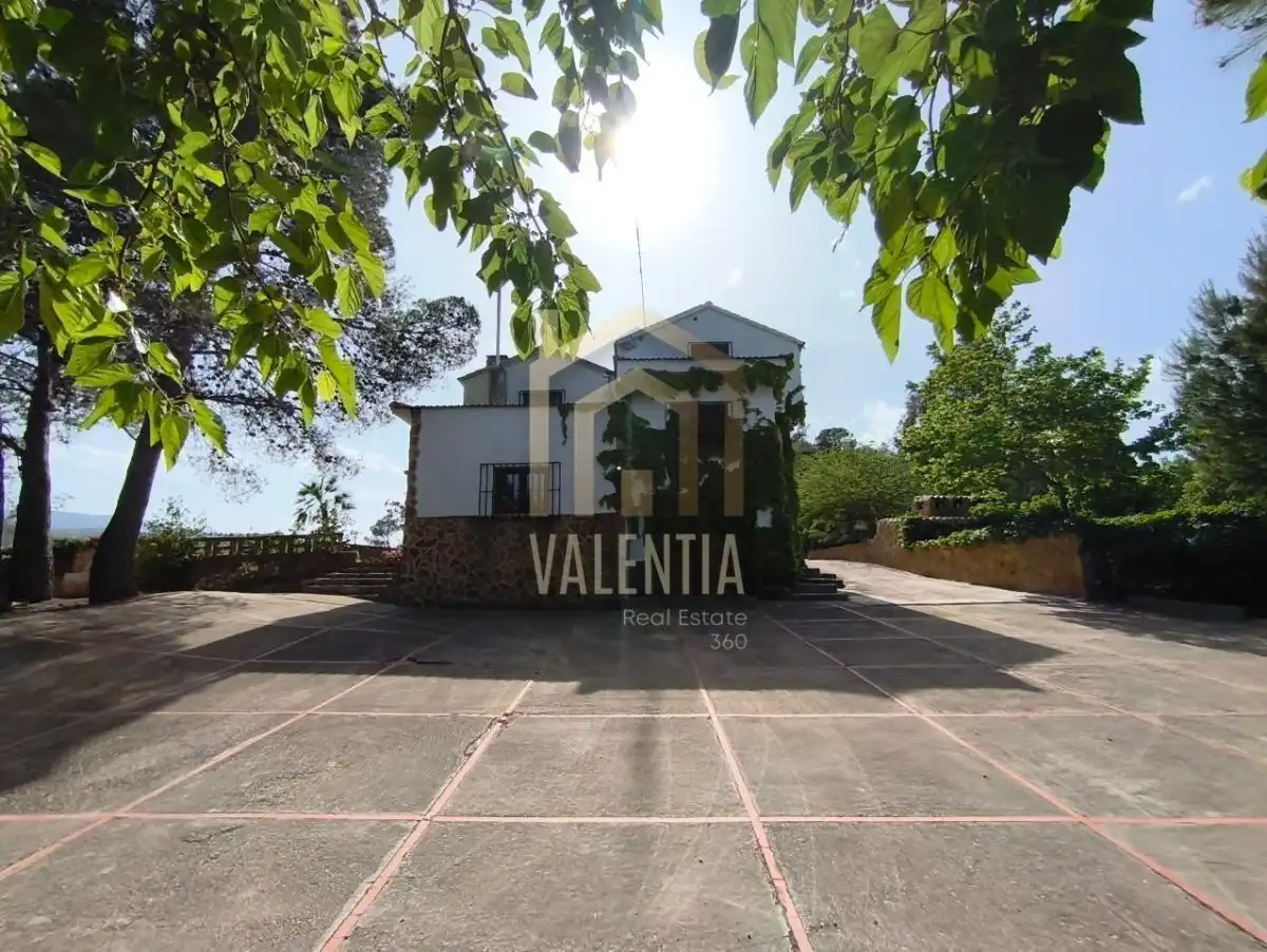 Vista exterior de Pis en venda en Alborache amb Aire condicionat, Moblat i Alarma