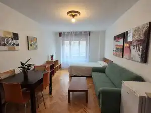 Habitación de Estudio de alquiler en Chamberí