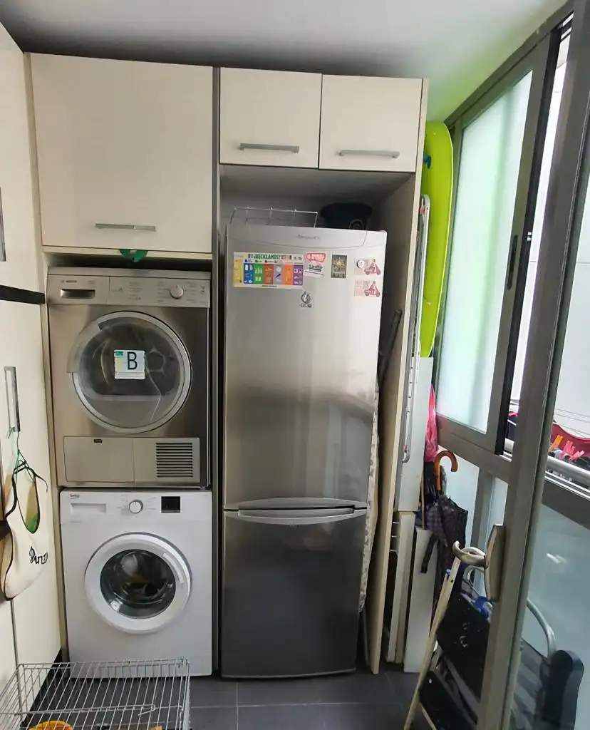 Cocina de Piso en venta en Ceuta con Horno y Lavadora