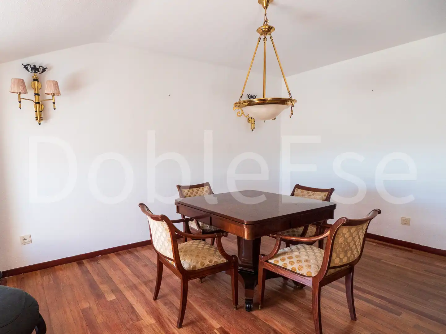 Comedor de Ático de alquiler en Gijón  con Calefacción, Jardín privado y Parquet