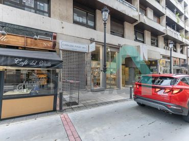 Local comercial en venda a Calle González del Valle