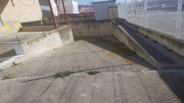 Nave industrial en Venta en Polígono Cantabria