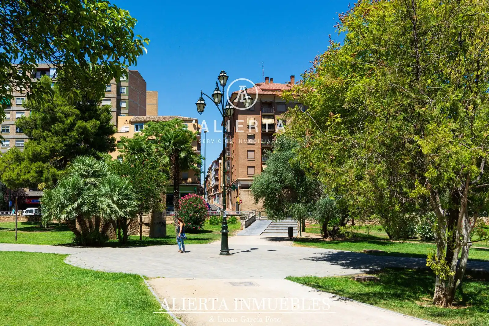 Exterior view of Flat for sale in Zaragoza  with Heating