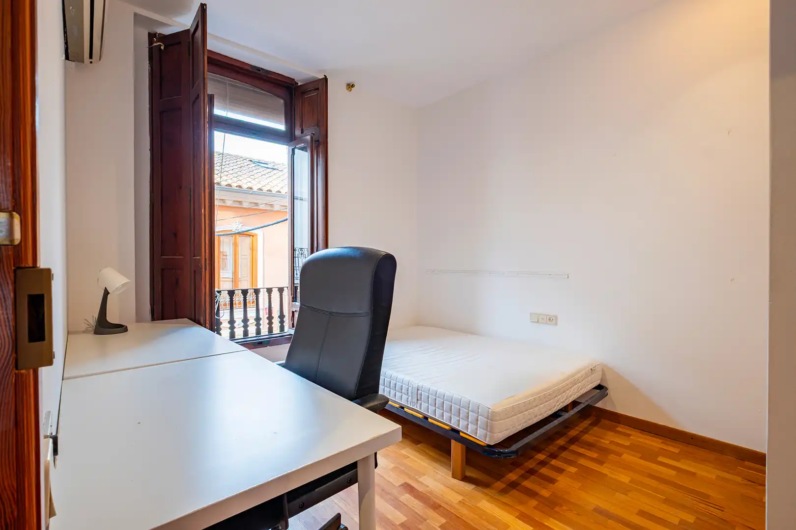 Habitación de Casa o chalet en venta en Alfara del Patriarca con Aire acondicionado, Calefacción y Terraza