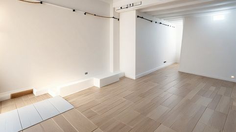 Foto 2 von Erdgeschoss zum Verkauf in Carrer de Tapioles, 20, El Poble Sec - Parc de Montjuïc, Barcelona Capital