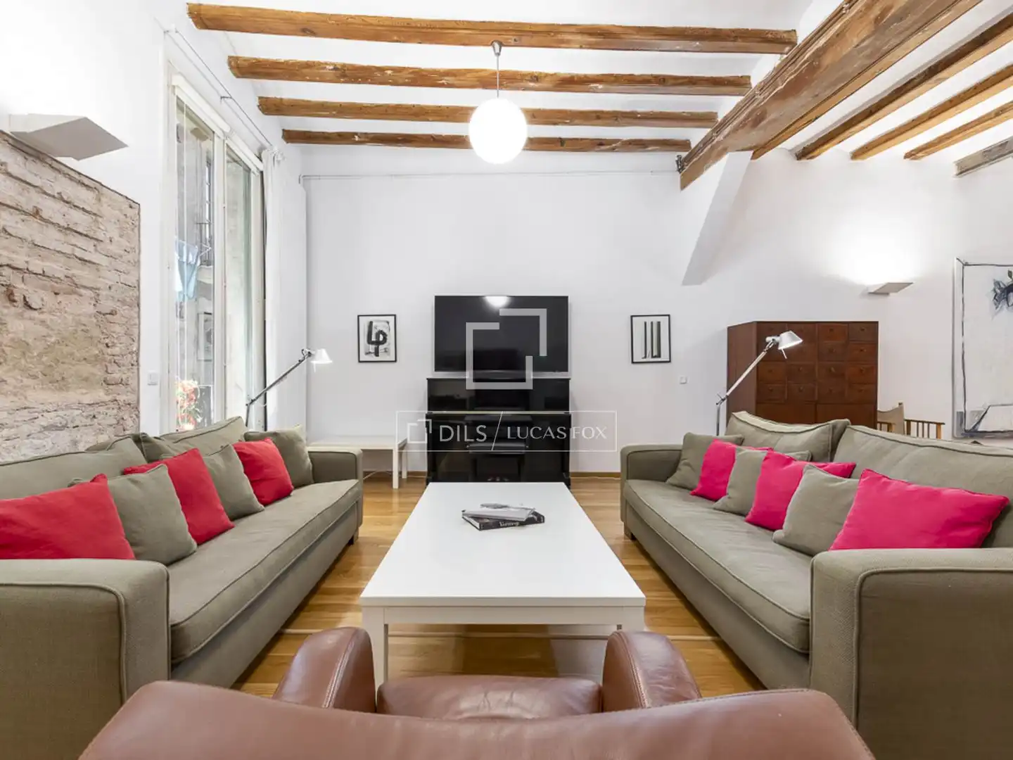 Wohnzimmer von Wohnung zum Verkauf in Barcelona mit Klimaanlage, Heizung und Parkett