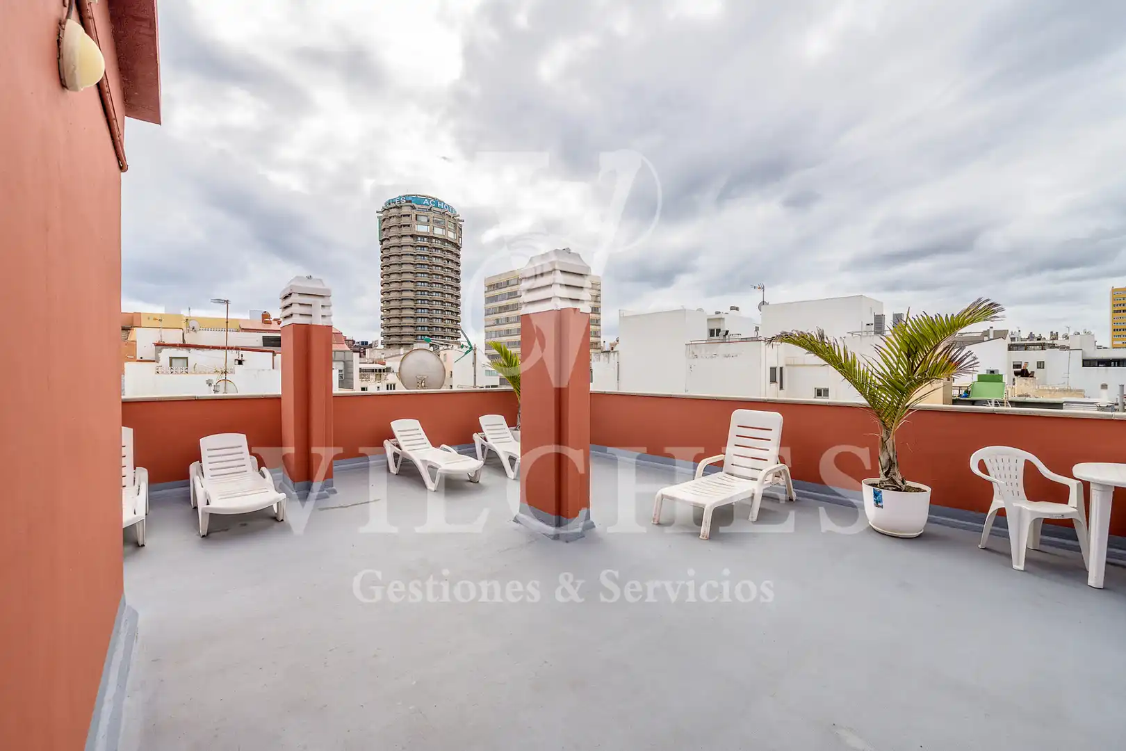 Terraza de Piso en venta en Las Palmas de Gran Canaria con Amueblado y Balcón