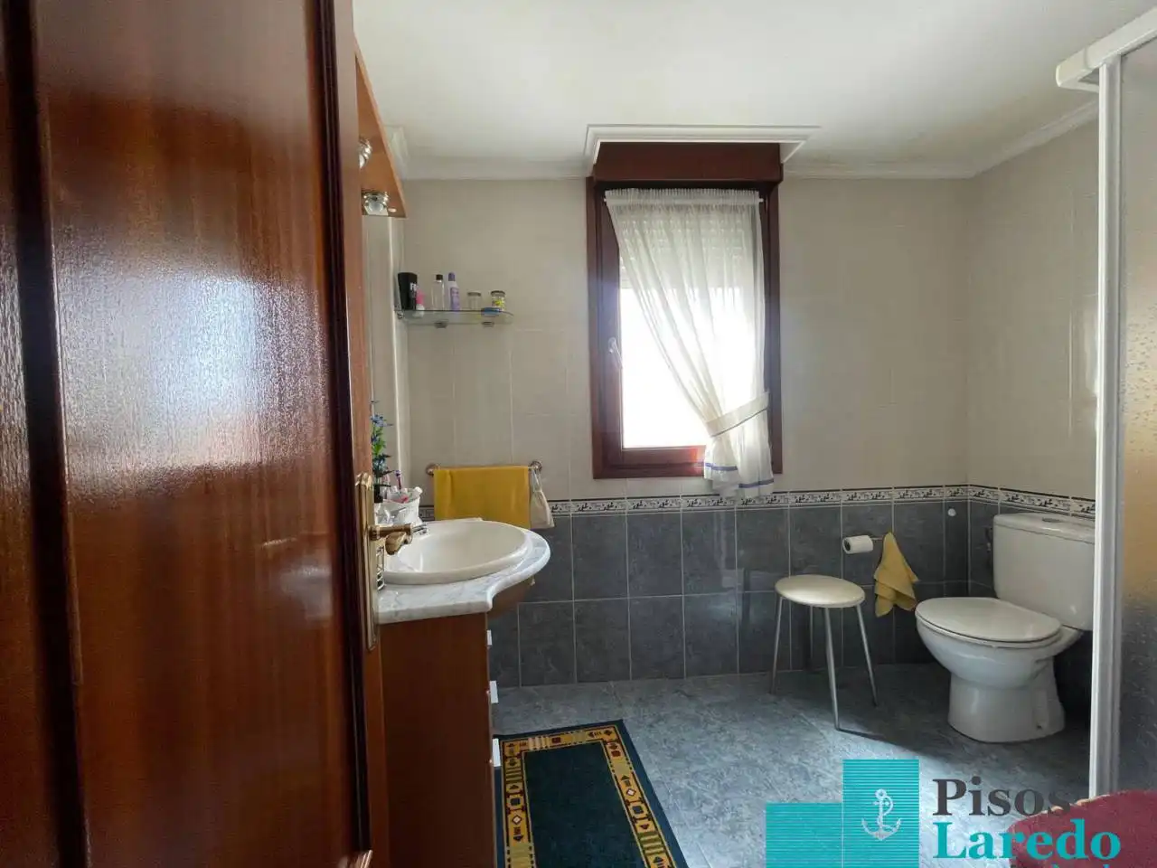 Bany de Dúplex en venda en Santoña amb Calefacció, Parquet i Traster