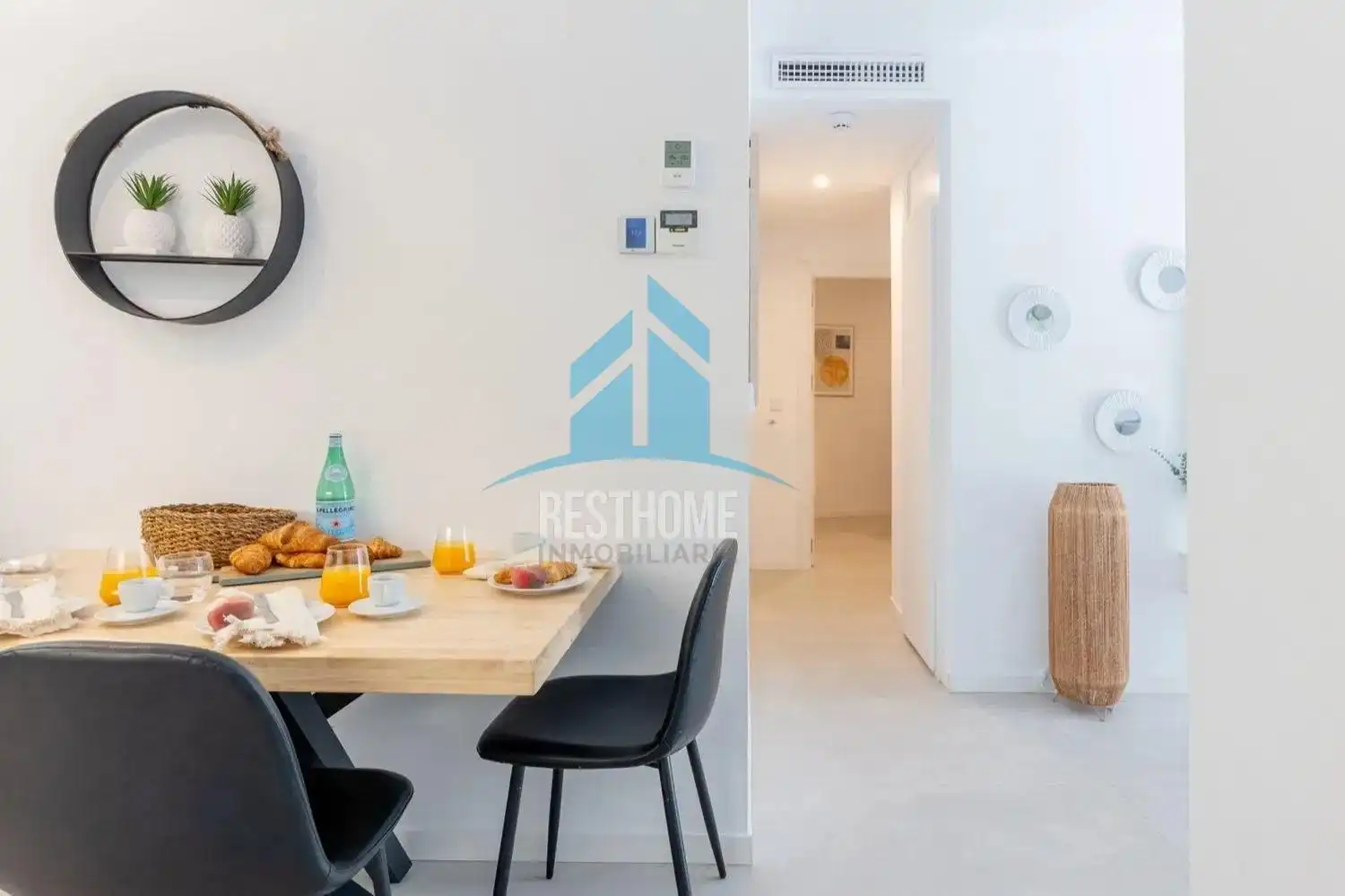 Menjador de Apartament en venda en Eivissa amb Aire condicionat, Calefacció i Jardí privat