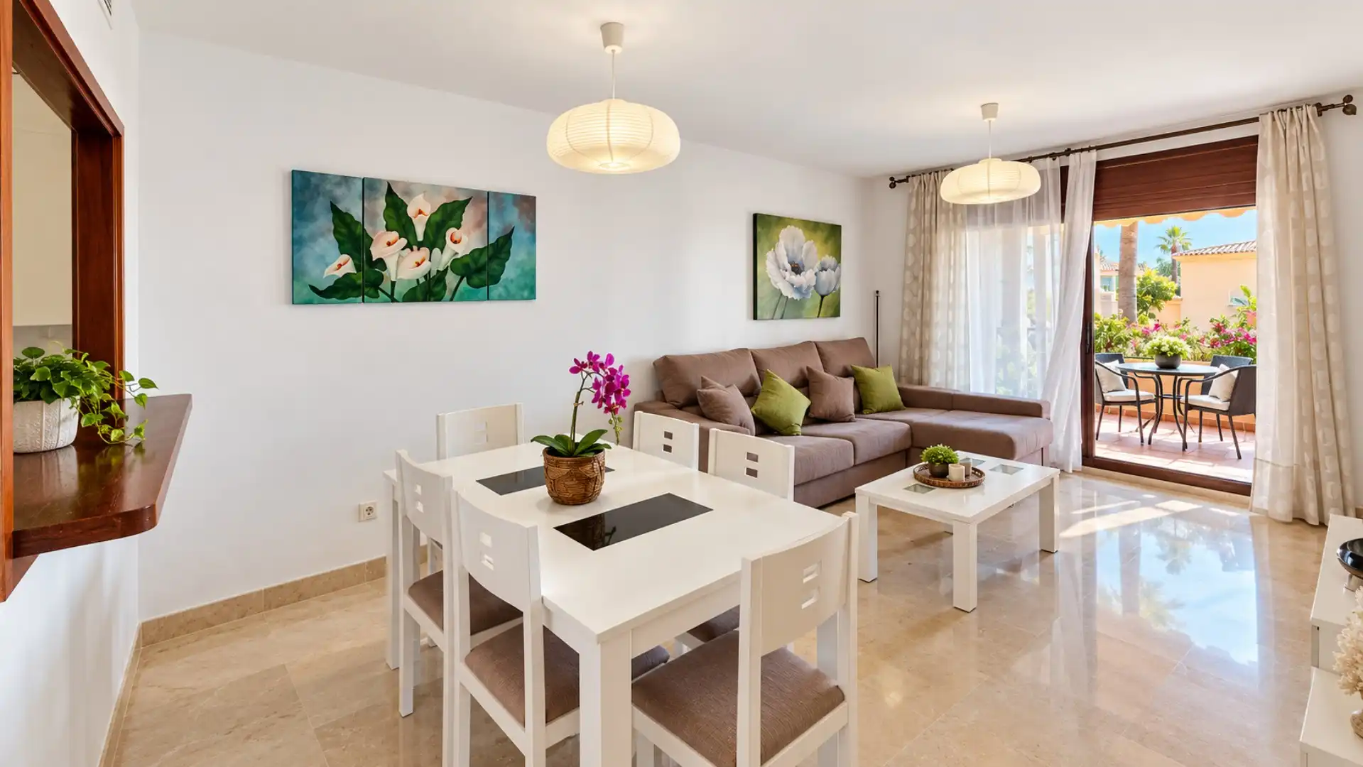 Sala de estar de Apartamento en venta en La Duquesa