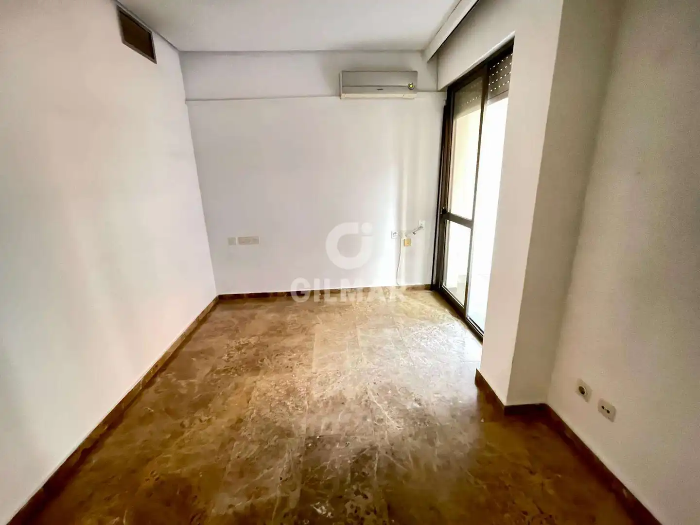 Apartamento de alquiler en Sevilla con Calefacción y Balcón