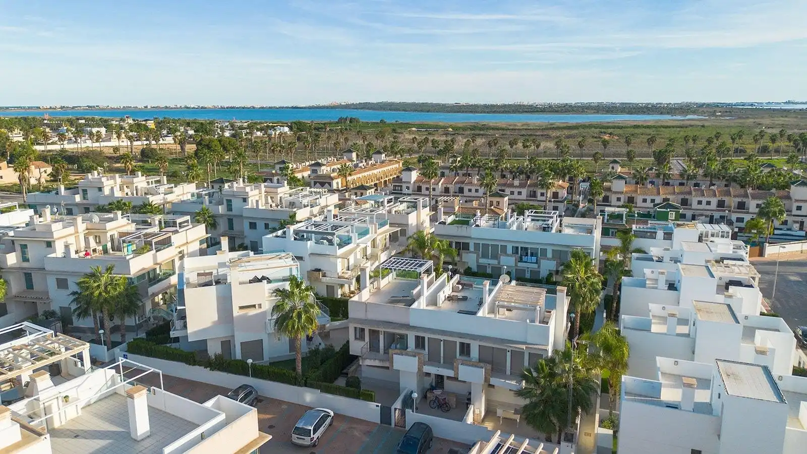 Vista exterior de Dúplex en venta en Rojales con Calefacción, Jardín privado y Piscina