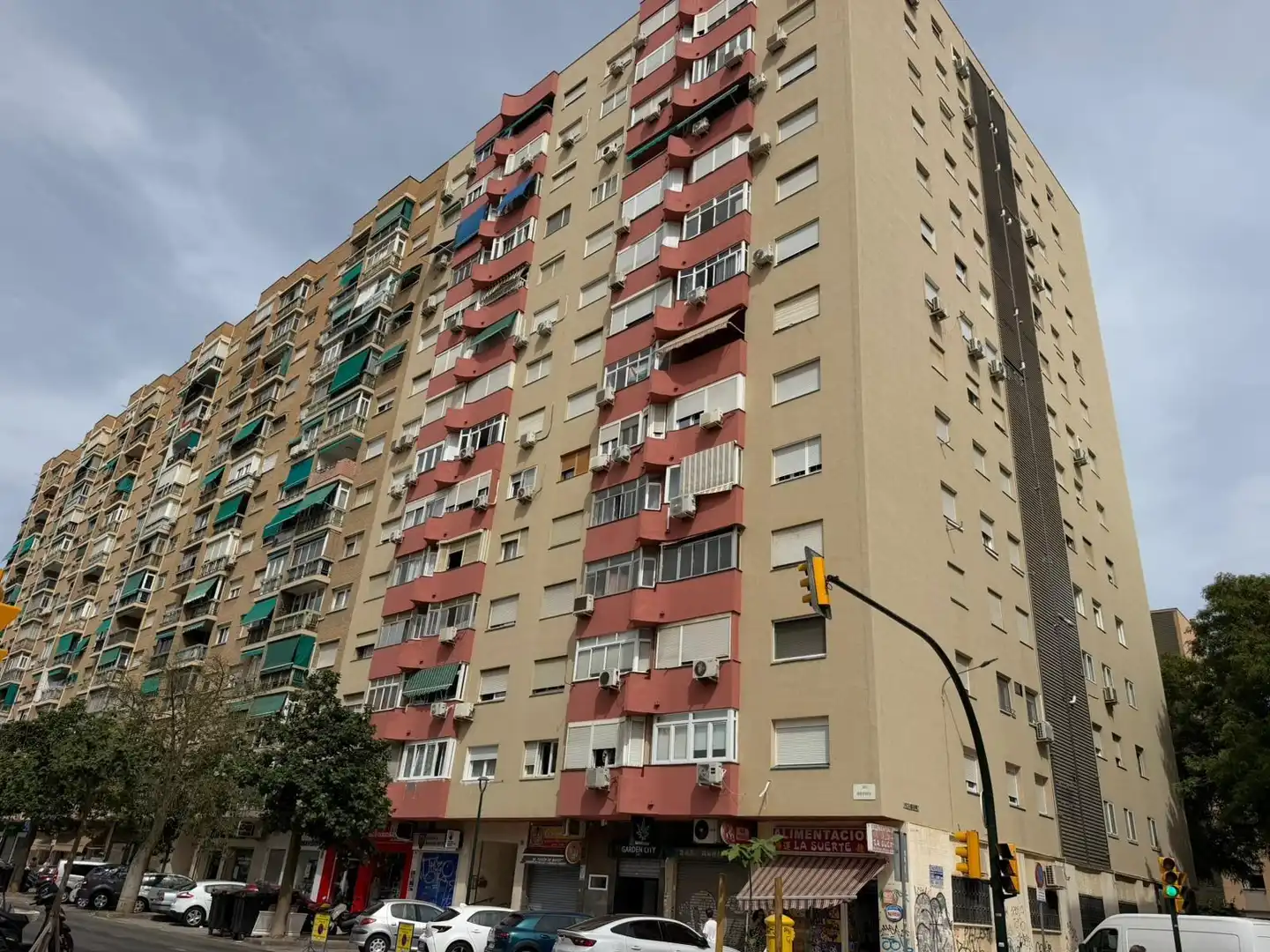 Vista exterior de Piso en venta en Málaga con Aire acondicionado, Parquet y Alarma