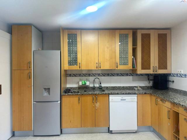 Casa adosada en Venta en Doña Filomena Contreras Fernández en Los Robles